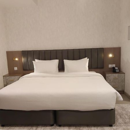 Vogo Grand Hotel Formerly Best Western Plus Hotel Dubai Academic City Exterior photo