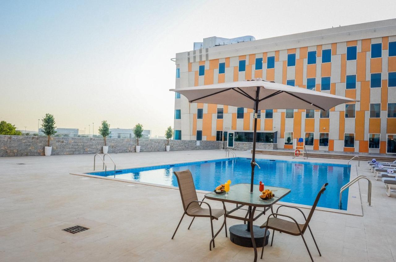 Vogo Grand Hotel Formerly Best Western Plus Hotel Dubai Academic City Exterior photo